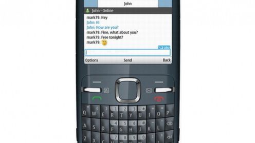 Kolejki w Indonezji za... Nokią C3 1