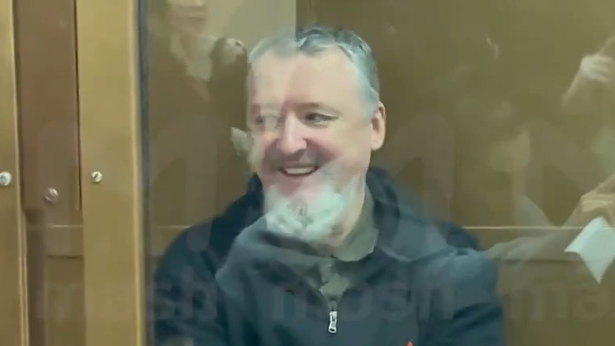 Nerwowa reakcja Igora Girkina na sali rozpraw w Rosji