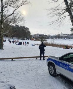 Policja zobaczyła film w internecie. Dostał mandat za jazdę po jeziorze