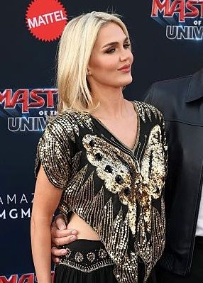 Dolph Lundgren zabrał na salony żonę i córkę