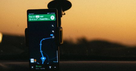 Jazda autem z Mapami Google będzie wygodniejsza i bezpieczniejsza