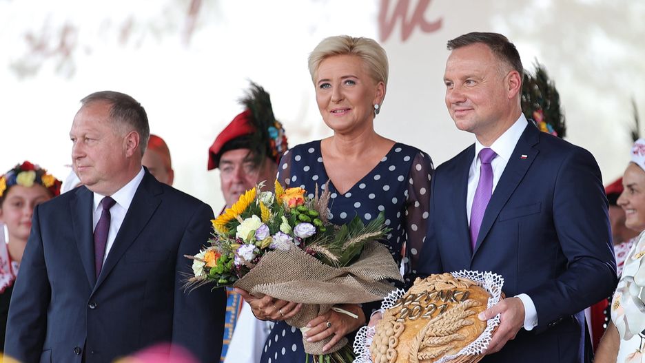 Andrzej Duda wziął udział w dożynkach. "Rolnicy zapewniają nam bezpieczeństwo żywnościowe"