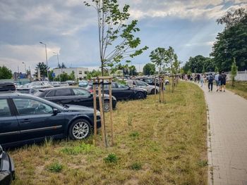 Gdzie parkingi na Antidotum Airshow? Sprawdź gdzie zostawisz samochód podczas pokazów lotniczych w Lesznie