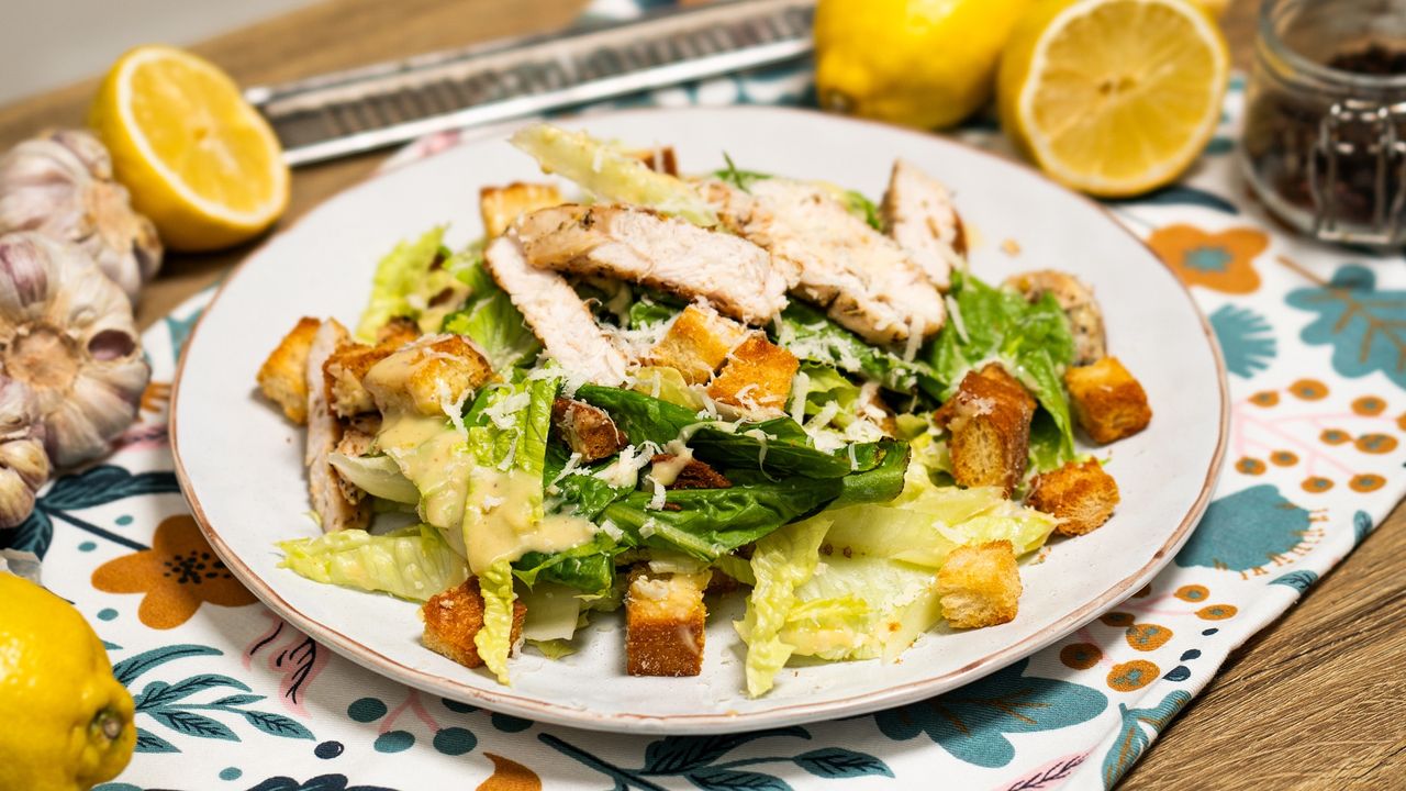 Caesar salad with chicken