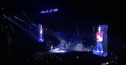 Kraków: Kosmiczna scenografia i kompleksowe show, czyli koncert mgk w Krakowie. Lost Americana - hit czy kit?