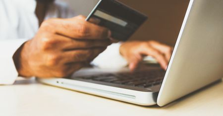 Akcja CBZC. Jest oskarżenie za fałszywe sklepy internetowe