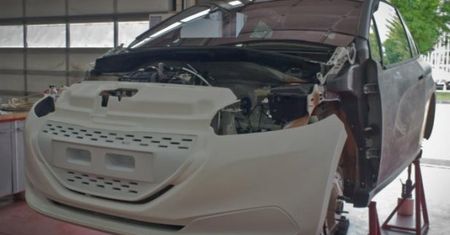 Hybrydowy Peugeot 208 FE ze sportowymi osiągami. Czy to możliwe?