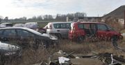 Nielegalny demontaż pojazdów i nielegalne gromadzenie odpadów WIOŚ w Warszawie ujawnił w gm. Stara Biała