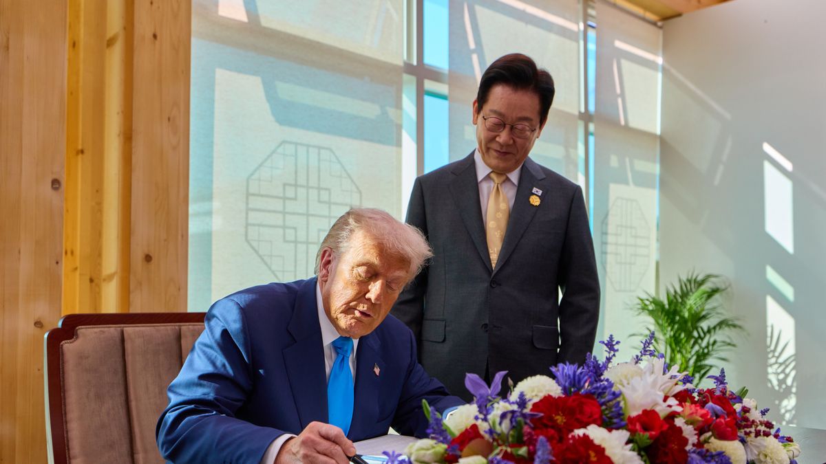 Prezydent USA Donald Trump i prezydent Korei Południowej Lee Jae Myung