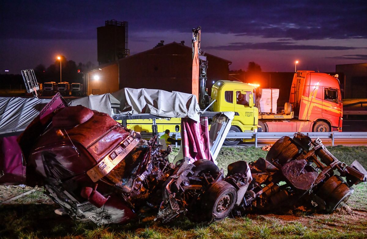 Lublin. Wypadek ciężarówki na obwodnicy miasta