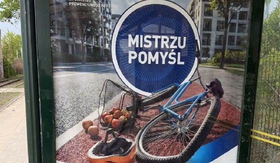 PZU chciało ostrzec rowerzystów. Kampania "Mistrzu, pomyśl" podzieliła odbiorców