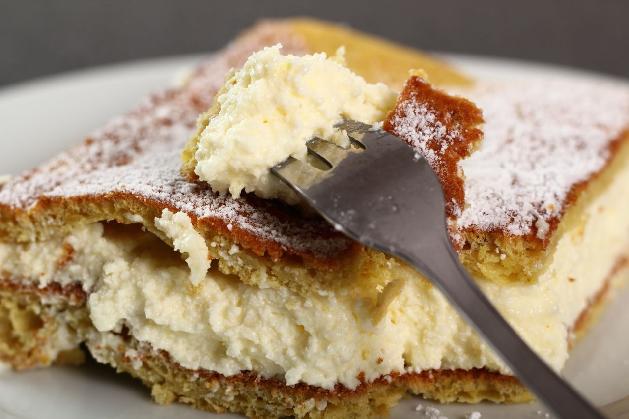 W PRL-u była królową deserów i ciast. Do starego przepisu dorzucam modny dodatek