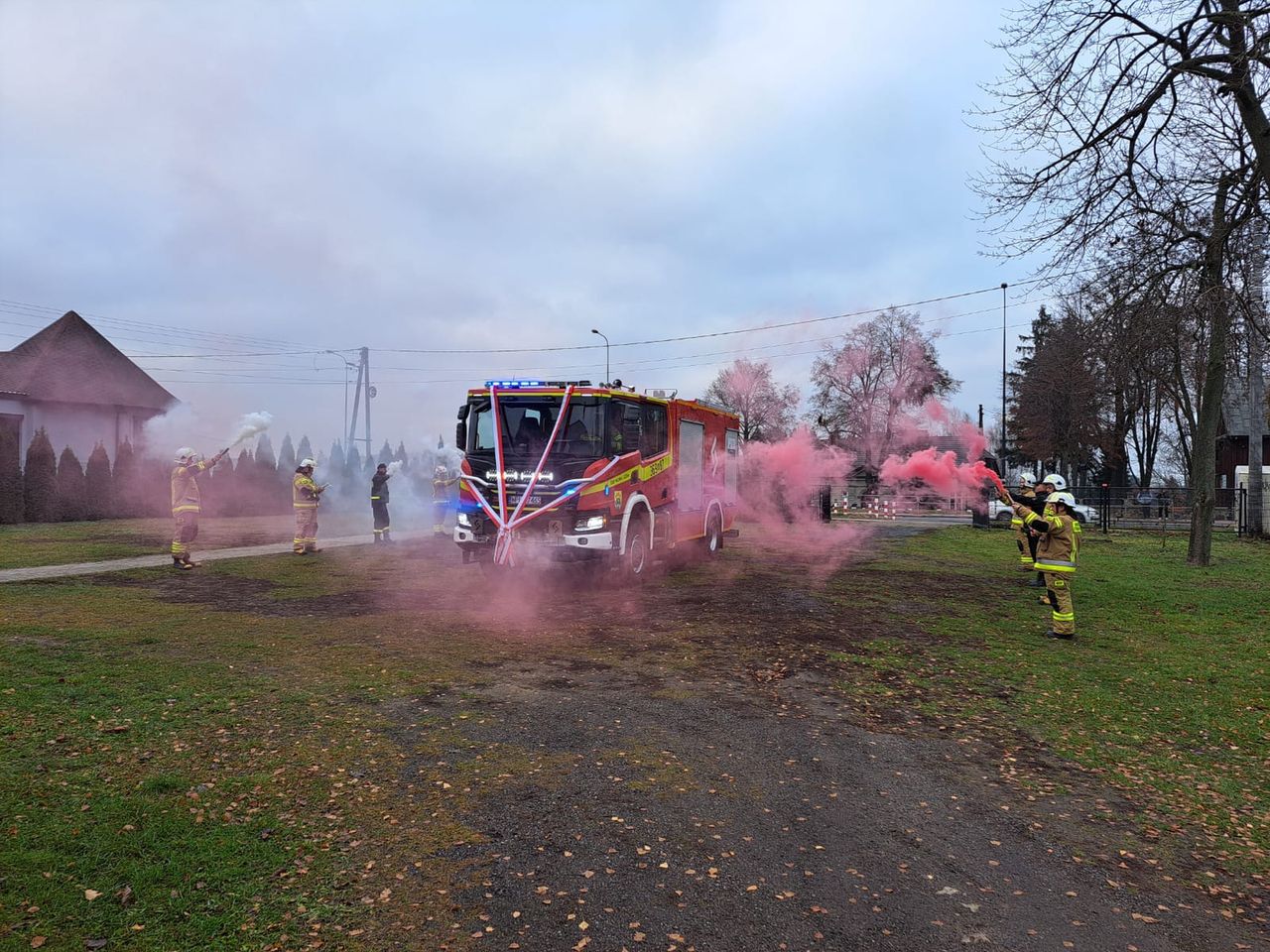 Nowy Wóz Strażacki w OSP Nowa Góra: Wzmacniamy Bezpieczeństwo!