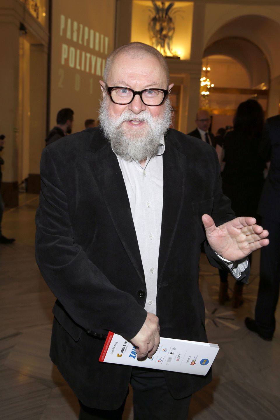 Jerzy Bralczyk oburzył miłośników zwierząt swoimi słowami.