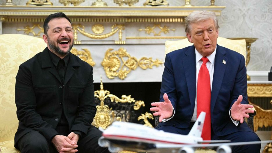 Temporary
Ukrainian President Volodymyr Zelensky and US President Donald Trump participate in a meeting in the Oval Office of the White House in Washington, DC, on August 18, 2025. European leaders join Ukrainian President Volodymyr Zelensky in talks with US President Donald Trump on August 18, as they try to find a way to end Russia's offensive. The leaders heading to Washington on Monday to appear alongside Zelensky call themselves the "coalition of the willing." (Photo by Mandel NGAN / AFP)
MANDEL NGAN
