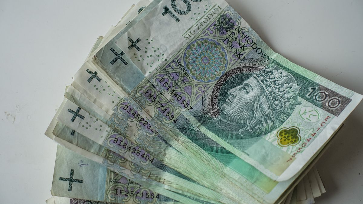 Daily Life In Gdansk, Poland
A pile of 100 Polish zlotys (PLN) banknotes is seen in Gdansk, Poland on 14 April 2021  (Photo by Michal Fludra/NurPhoto via Getty Images)
NurPhoto
daily life, polish money, money, pile, banknote, banknotes, coins, zloty, zlotys, pln, 100