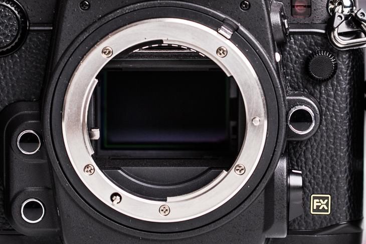Nikon patentuje obiektyw 35 mm f/2 do aparatów z zakrzywioną matrycą 1