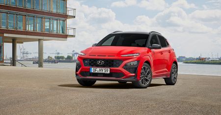 Odświeżony Hyundai Kona z wersją N Line i "inteligentnym" sprzęgłem