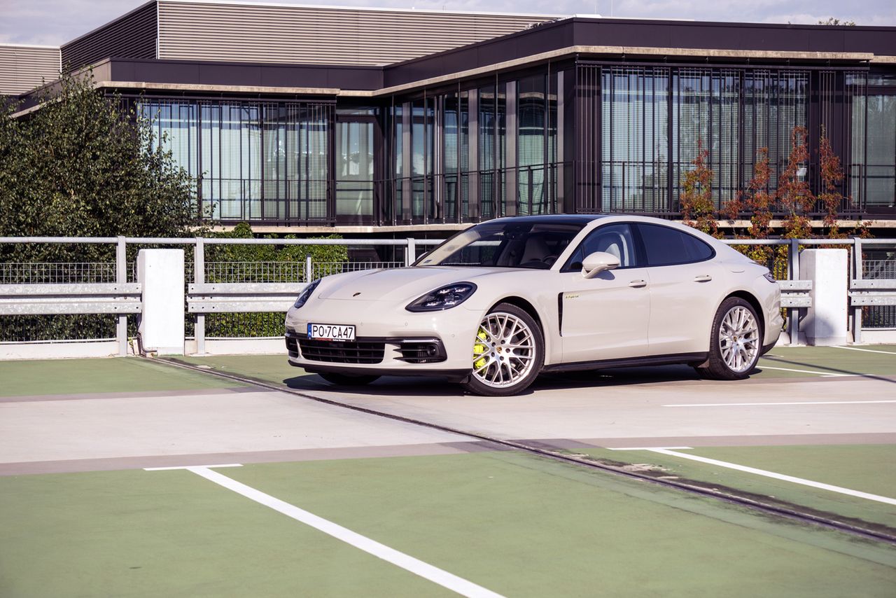 Porsche Panamera 4 E-Hybrid - luksusowa hybryda podszyta sportowym duchem