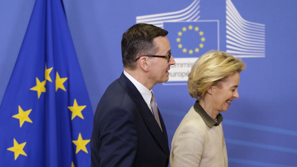 Na zdjęciu Mateusz Morawiecki i Ursula von der Leyen