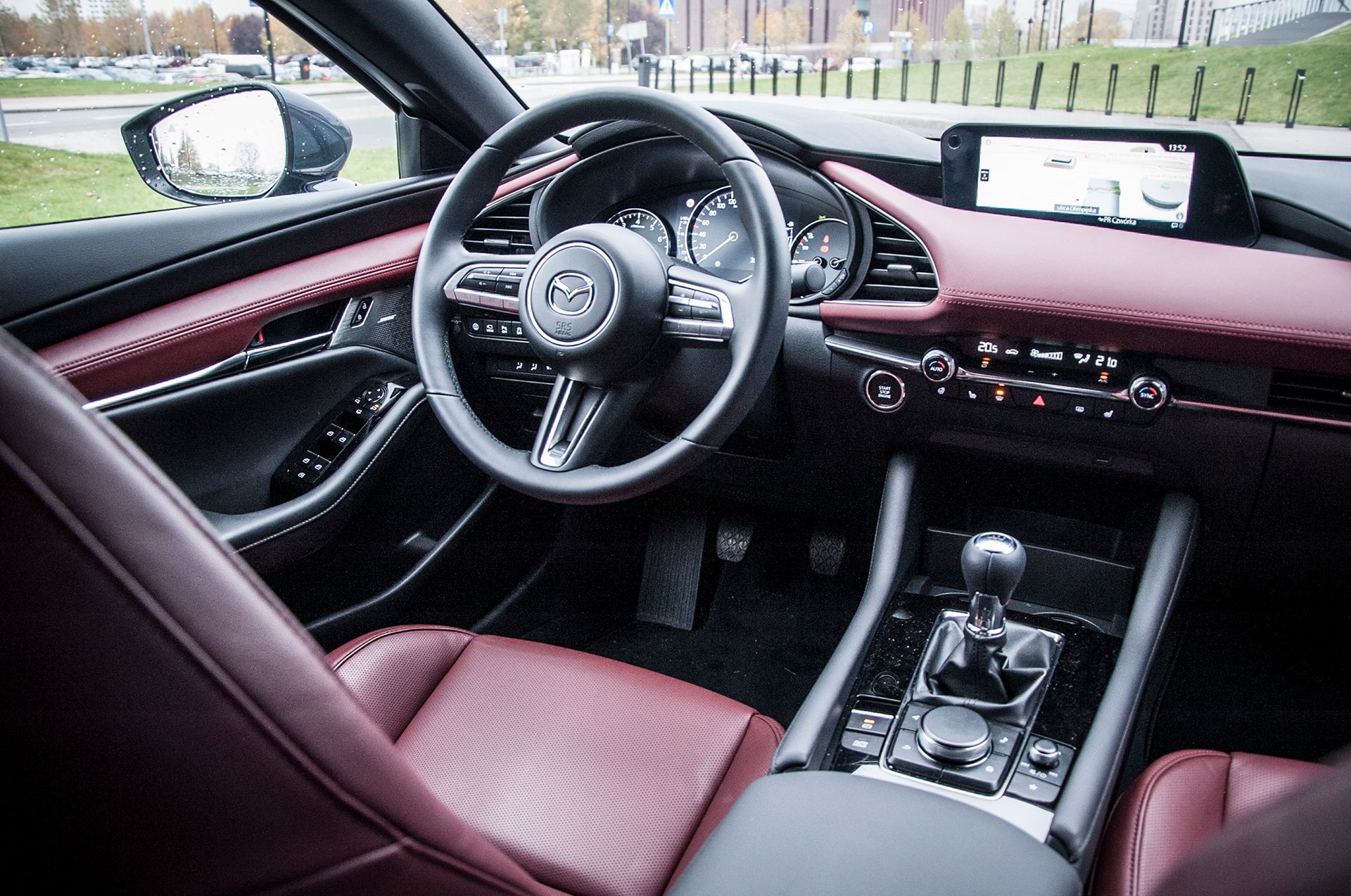Mazda 3 AWD Skyactiv-X (2019) (fot. Mateusz Żuchowski)