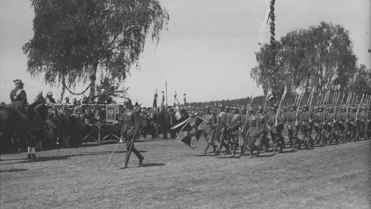 Defilada 55 Pułku Piechoty (zdjęcie ilustracyjne)