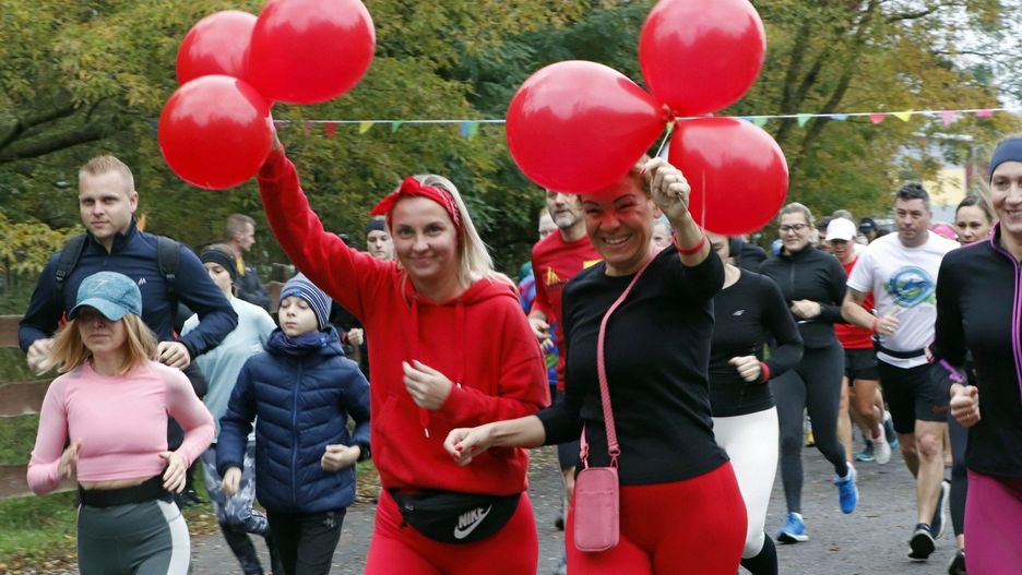 Park run w Grudziądzu promujący wsparcie dzieciom