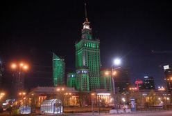 Warszawa. PKiN podświetlony na zielono w rocznicę podpisania Porozumienia Paryskiego