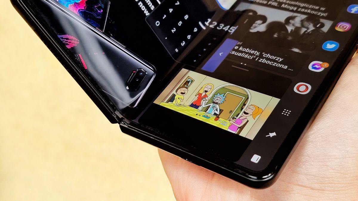 Samsung Galaxy Z Fold 3 to król wielozadaniowości. Nowa funkcja to killer-feature 1