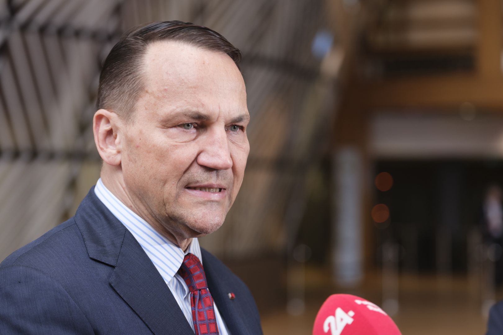 Radosław Sikorski chwali byłego ministra PiS. Zareagował na felieton