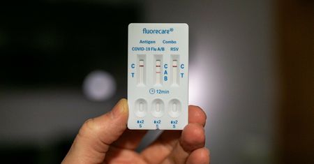 Coraz więcej infekcji. Gwałtowny wzrost sprzedaży testów