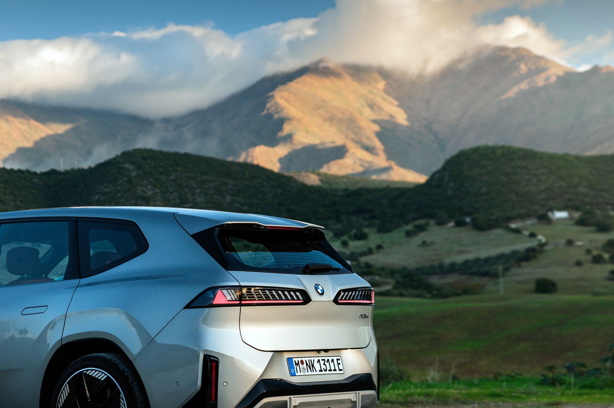 BMW iX3 50 xDrive (2025) - test, pierwsza jazda, recenzja