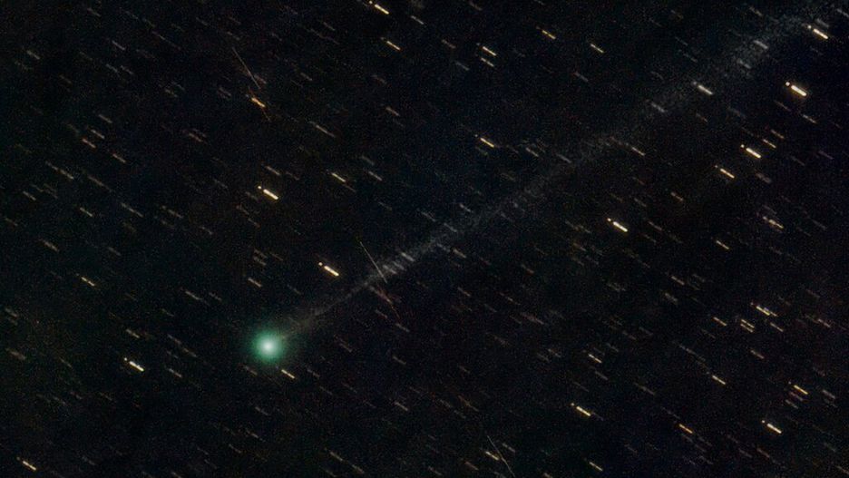 Niezwykły spektakl na niebie. Do Ziemi zbliża się piękna kometa