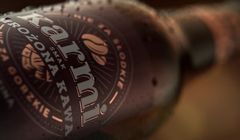 Karmi jako mrożona kawa - nowość Carlsberga (wideo)