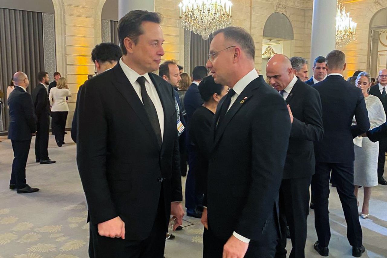 Andrzej Duda w Paryżu. Rozmawiał z Elonem Muskiem