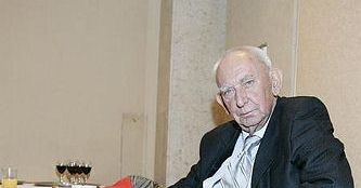 Kutz: nie wspominam, tylko przeżywam śmierć Holoubka