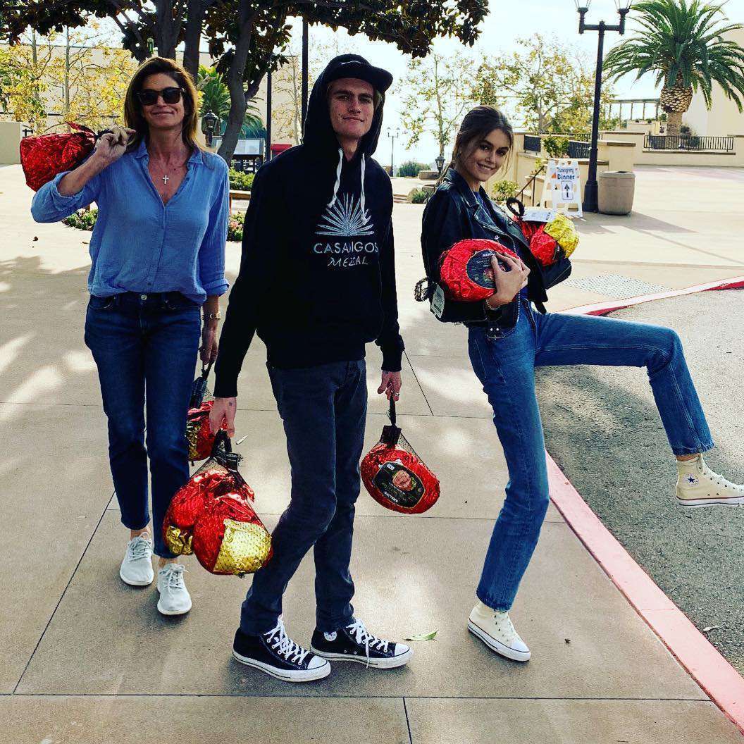 Cindy Crawford i Rande Gerber -Gwiazdy świętują Święto Dziękczynienia