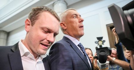 Po aferze Amber Gold znów zarabia na gdańskim lotnisku. Kim jest Michał Tusk?