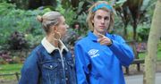 Hailey Bieber i Justin Bieber wzięli ślub kościelny. Suknia panny młodej od znanej projektantki