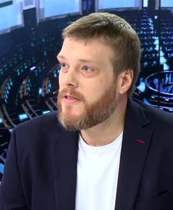 "Dlaczego Poczta Polska straszy pracowników?" pyta Adrian Zandberg. I zwraca uwagę na niecodzienny apel Poczty
