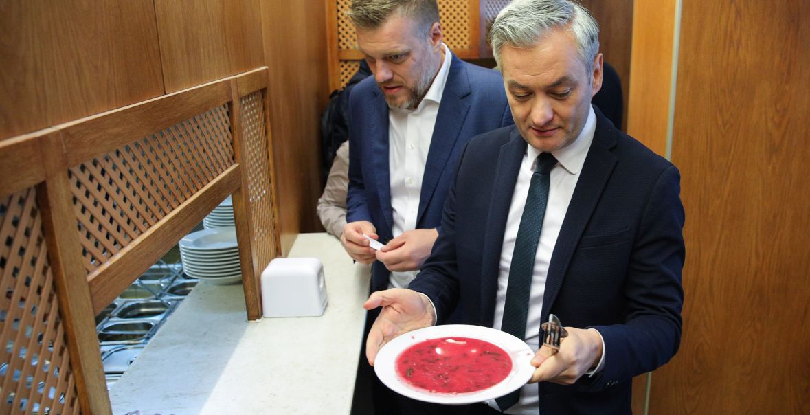 Choć największą gwiazda lewicy jest Adrian Zandberg (z lewej), to w wyborach prezydenckich wystartuje Robert Biedroń 
