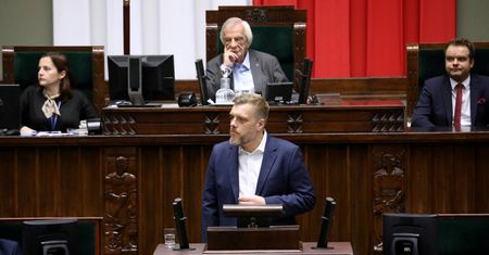 Adrian Zandberg kandydatem Lewicy na prezydenta? Nieoficjalne rozmowy w kuluarach Sejmu. "Byłby znakomity"