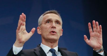 Stoltenberg ostrzega przed Rosją.  "Coraz bardziej agresywna"