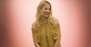 LOOK OF THE DAY: Sienna Miller w złocie Burberry