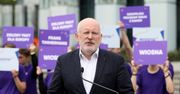 Frans Timmermans: „Ja także byłem ofiarą księdza pedofila”. Wyznanie wiceprzewodniczącego KE na konferencji z Biedroniem