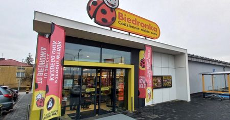 Biedronka szaleje. Od 11 sierpnia nawet 90 proc. taniej za drugie opakowanie