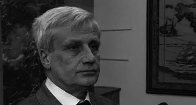 Zmarł Piotr Paszkowski, były rzecznik prasowy MON i MSZ