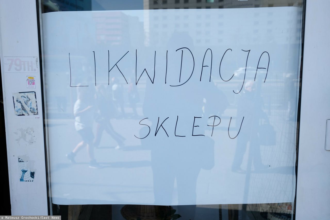 Małe sklepy padają. "W tym roku spadek ten będzie podobny, jeśli nie większy"