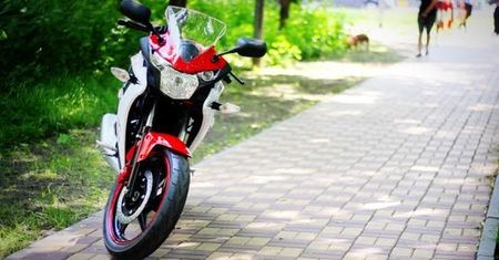 125 ccm z manualem: oświadczenie firmy Junak
