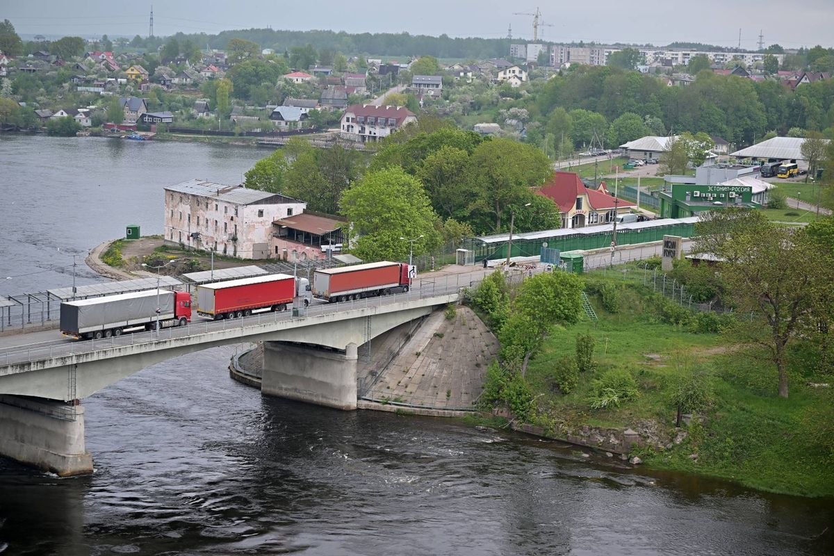 estonia, rosja, granica Uzbroją wody graniczne. Estonia broni się przed falą migrantów i Rosją